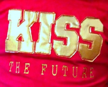 ♥KISS the FUTURE♥ Embroidery 13x18cm APPLIQUE