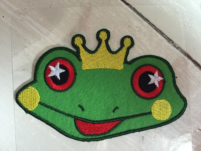 ♥FROGKING♥ Iron ON small PADGE